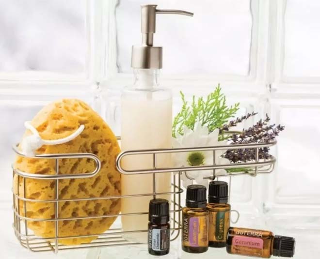 recipes-to-make-your-own-body-washes-using-essential-oils-herzindagi