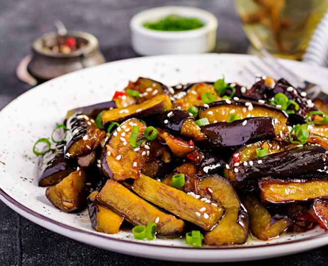 स्टिर फ्राई बैंगन- egg plant stir fry