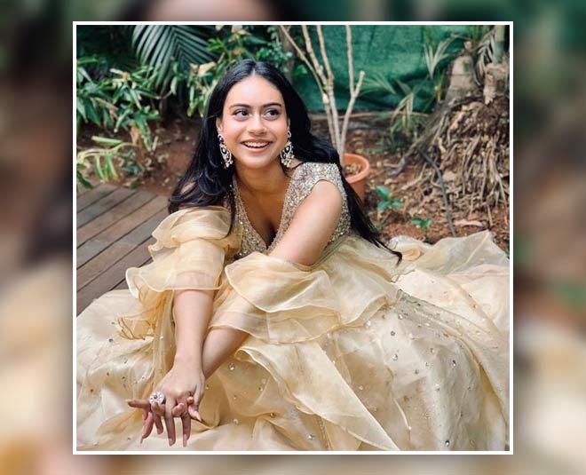 अजय देवगन kajol and ajay devgn daughter inside