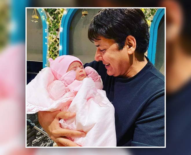 सुदेश लहरी और अनायारा kapil sharma anayra daughters with sudesh inside