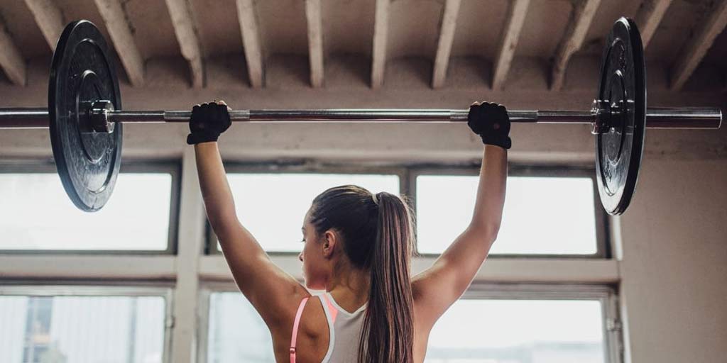 Easy Tips To Lift Heavy Weight In Gym In Hindi-ये टिप्स एक्सरसाइज के दौरान  हैवी वेट उठाने में मदद करेंगे