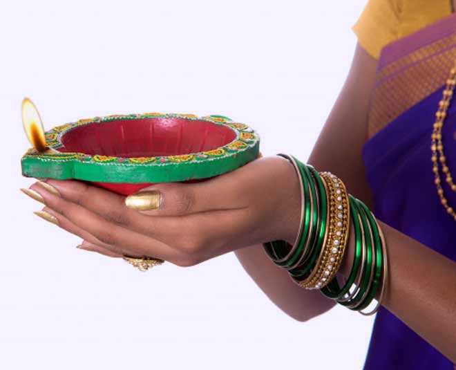 mistakes by women ()