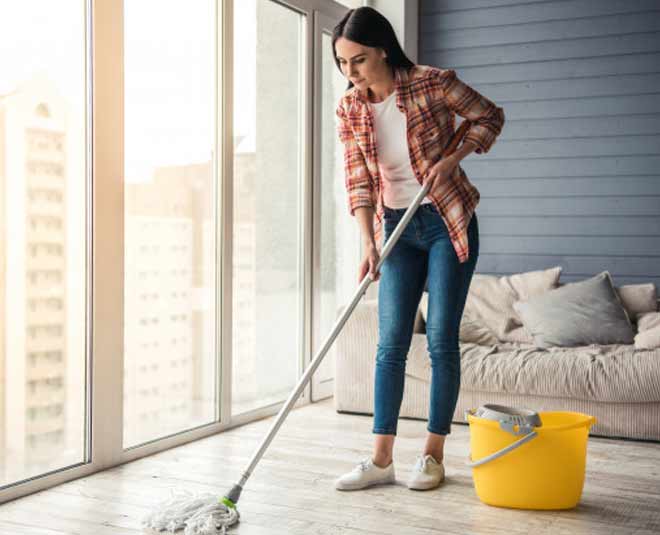 mistakes by women ()