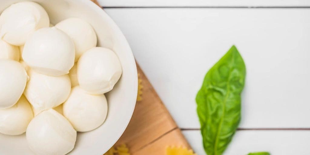 Know The Health Benefits Of Mozzarella Cheese In Hindiस्वाद के साथसाथ
