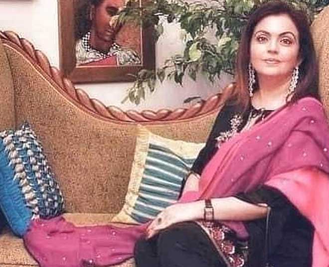 nita ambani ()