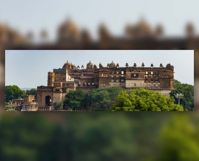 orchha fort
