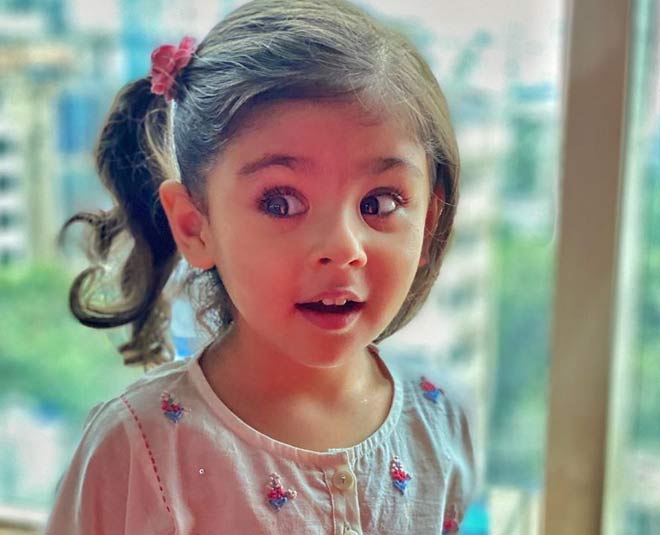 सोहा अली खान soha ali khan daughter inside
