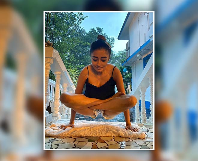 tina datta tulasana inside 