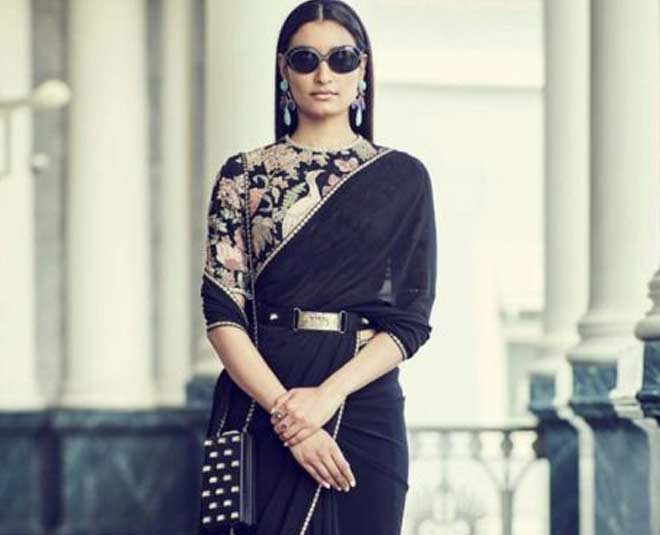 10 Ways To Wear Sarees With Belts To Stay On The Top Of Your Style