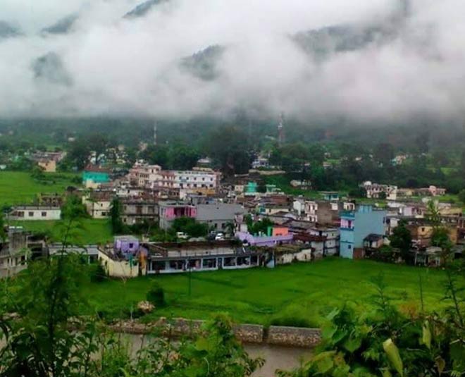 Historical Places  In Hindi