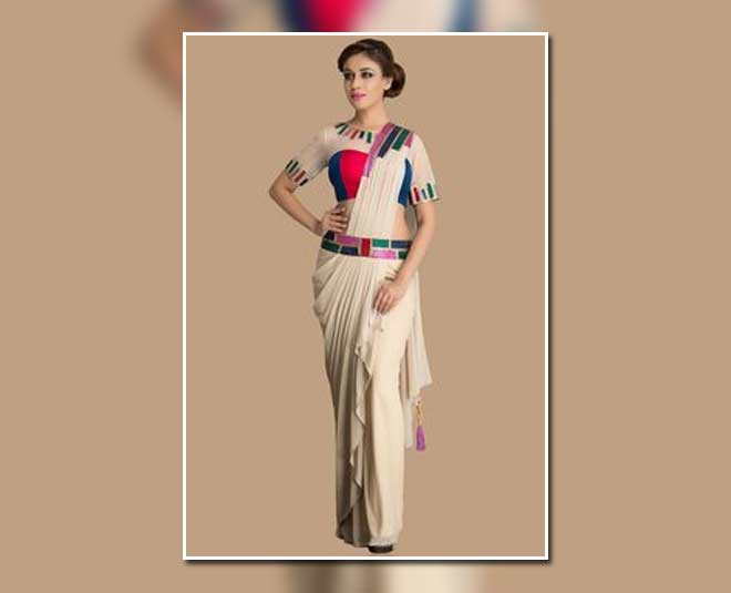 Saree With Belt Style: A Modern Twist To The Traditional Attire! - Baggout