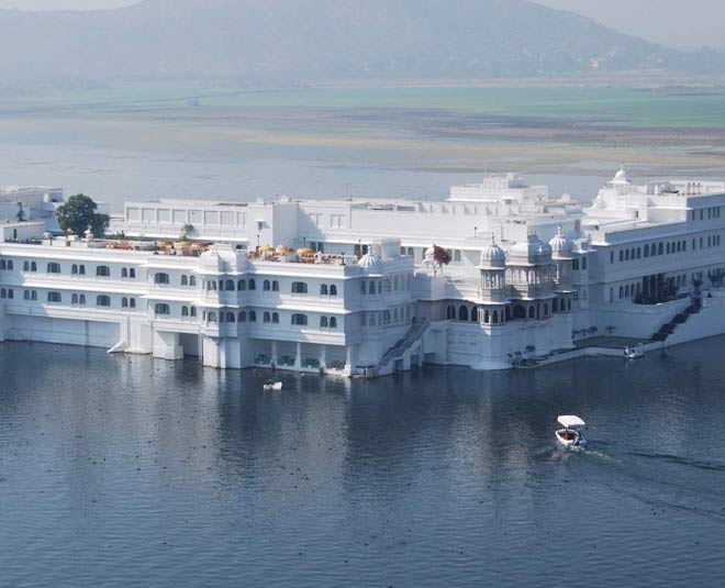 लेक पैलेस famous lek palaces in india inside
