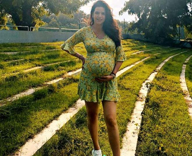 Nighties To Chic-Wear: Maternity Fashion Evolution India Saw In 10