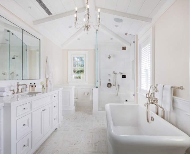 how to clean bathtub tips inside 