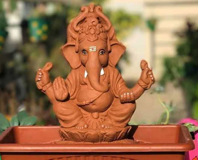 How To Clean Mud Idols In Hindi how to clean mud idols HerZindagi