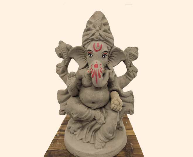 how to clean mud idols inside 