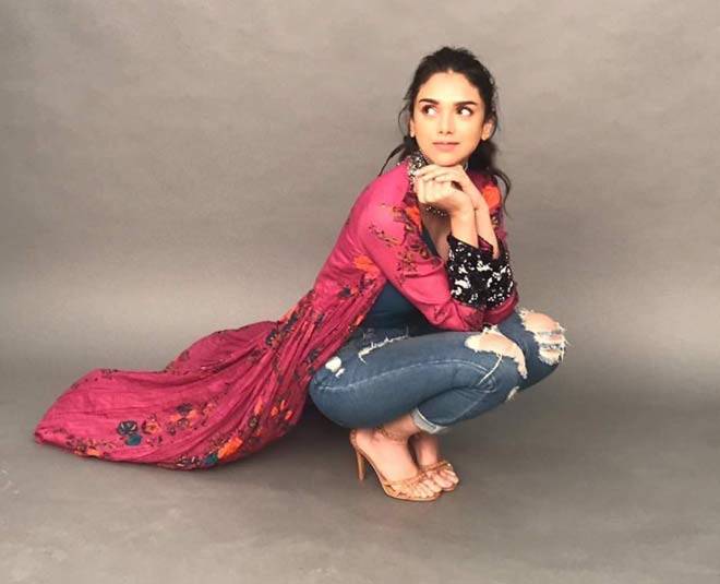 inside  ripped jeans in summer