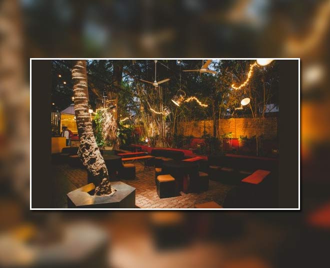 inside  prithwi cafe