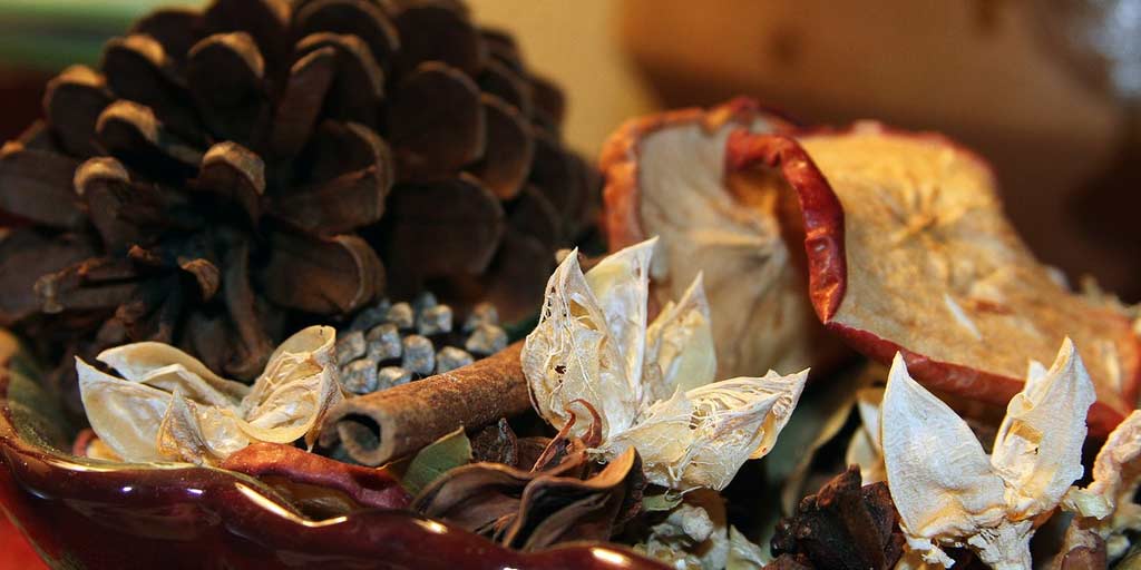 What Is Potpourri, How To Use it The Right Way The Complete GuideWhat Is Potpourri, How To Use