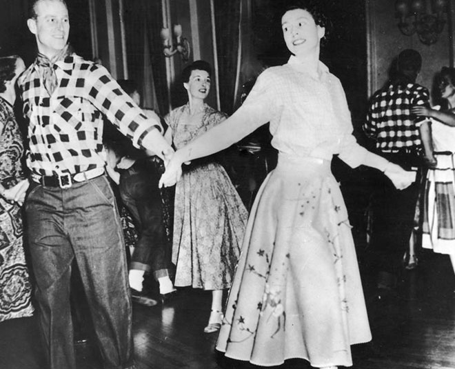 The Two Participated In The Square Dance queen elizabeth