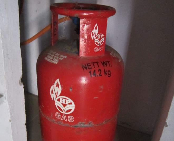 red color cylinder
