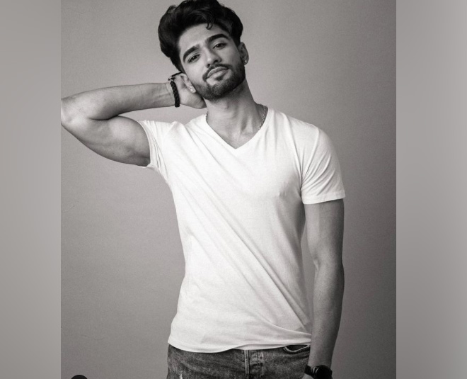 actor zeeshan khan in bigg boss ott