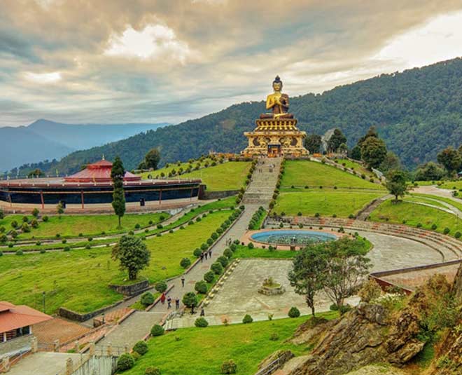 best places to visit with partner in august in sikkim