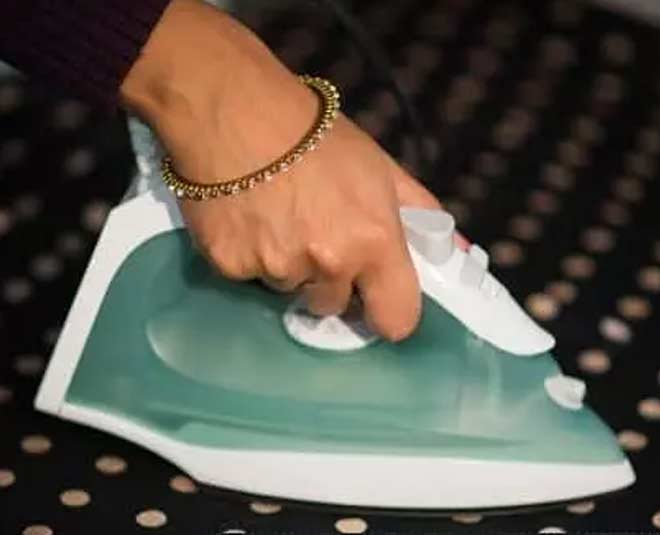 cotton  saree  in  rainy  season