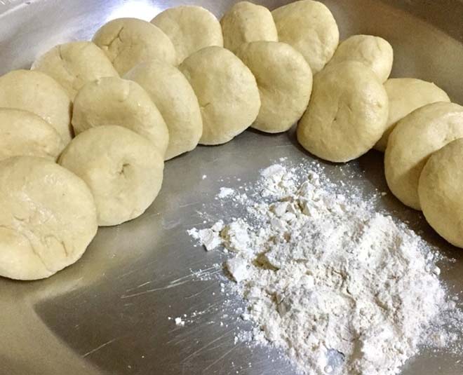 crispy  khasta  kachori  recipe