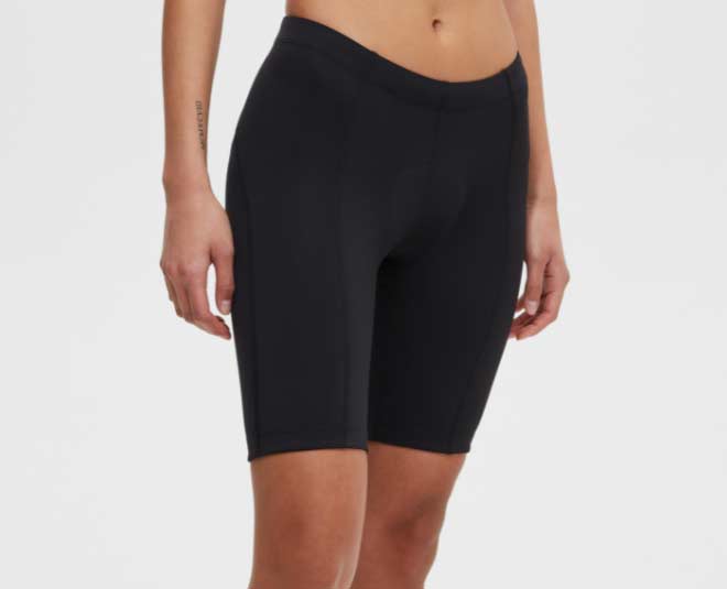 cycling shorts of leggings