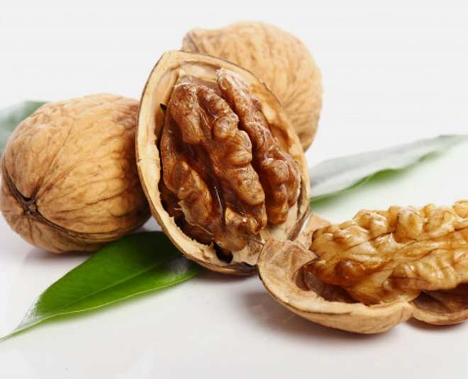 eating walnuts