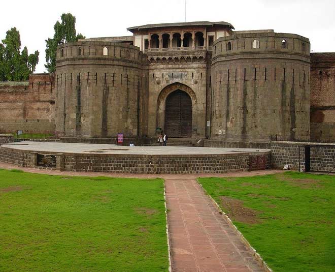 शनिवार वाड़ा famous historical places of maharashtra shaniwar wada inside