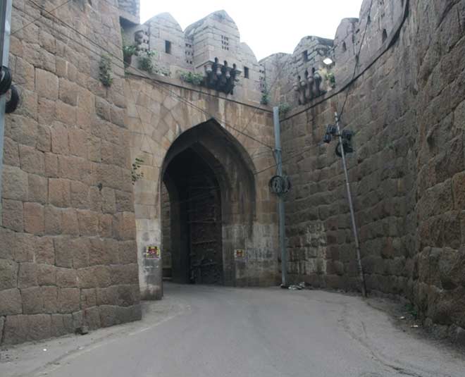 फतेह दरवाजा fateh darwaza in golconda fort