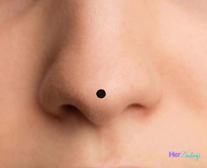 lucky  moles  on  women  face meaning