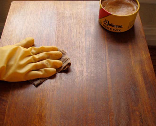 वुड पॉलिश करेगी काम- polish wood for door