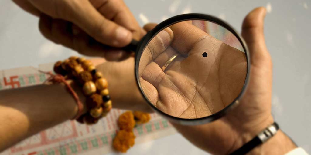 Til Or Moles On These Body Parts Indicates Wealth Astro Expert धनवान होने का संकेत देते हैं 2247