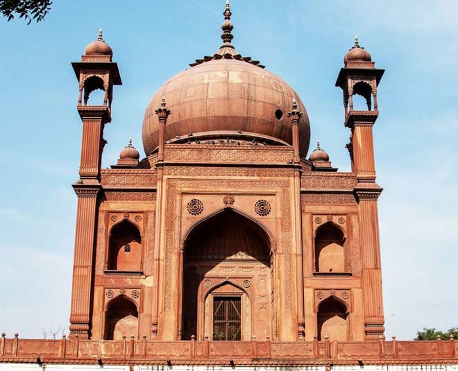 Red Taj Mahal Agra Interesting Facts | red taj mahal agra interesting facts  | HerZindagi
