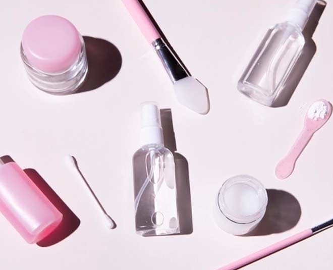 remove acrylic nails with acetone