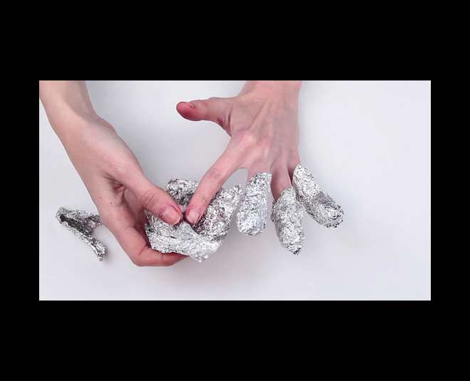 remove fake nails with foil