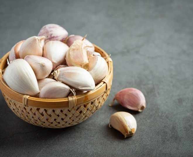 roast garlic in microwave