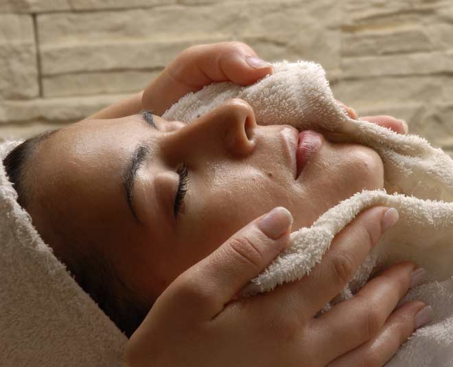 uneven  skin  tone  on  face