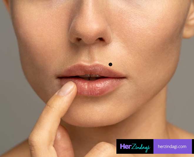 unlucky moles on female body