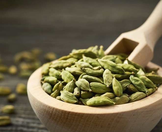 use green and black cardamom