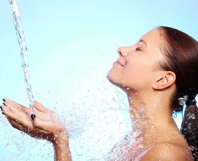 avoid hot shower for dry skin
