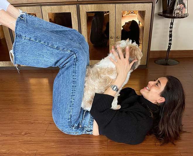 black karishma tanna winter looks