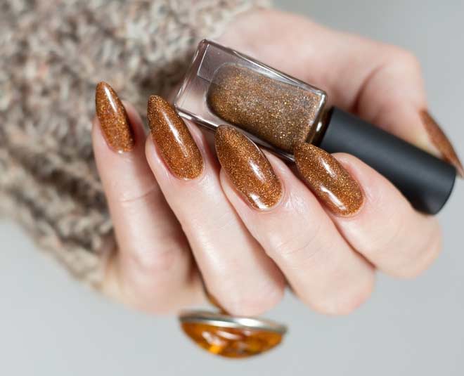 कॉपर नेल पेंट शेड copper nail paint