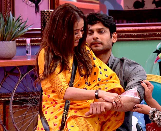 देवोलीना के साथ फ्लर्ट करते हुए सिद्धार्थ devoleena sidharth shukla old images