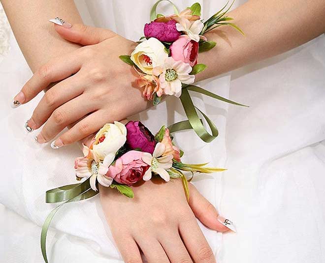 how to make flower bracelet at home