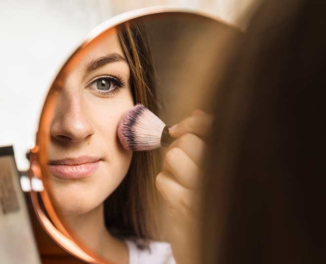 How To Apply Liquid Latex Makeup On Face how to apply liquid latex makeup on face HerZindagi