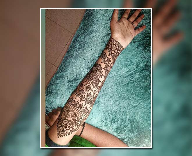 40+ Timeless and Trendy Back Hand Mehndi Designs